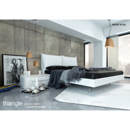 Triangle Pendant Small 1 Light E27, Gloss White/Polished Chrome - thumbnail 3