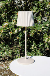 Justine Cottage Rechargeable Table lamp Outdoor - Battery - LED Dim. - 1x2W 2700K - IP54 - With wireless charging pad - Cream - thumbnail 5