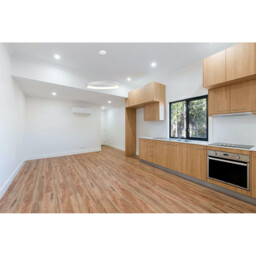 Niseko Triangular Ceiling 61cm 48W LED, 3000K, 2900lm, White, 3yrs Warranty - thumbnail 3