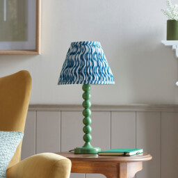 Higgledy Gloss Cotswold Green Paint Table Lamp with Marlin Blue Fabric Ripple Shade 25cm E14 - thumbnail 3
