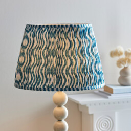 Higgledy Gloss Almond White Paint Floor Lamp with Marlin Blue Fabric Ripple Shade 35cm E27 - thumbnail 5