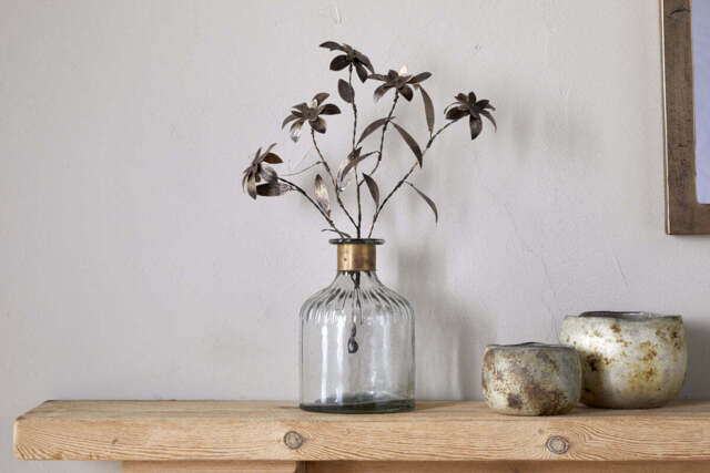 nkuku Svara Stem Flower - Decorative Accessories - One Size - Antique Brass