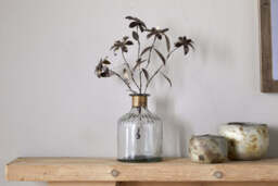 nkuku Svara Stem Flower - Decorative Accessories - One Size - Antique Brass