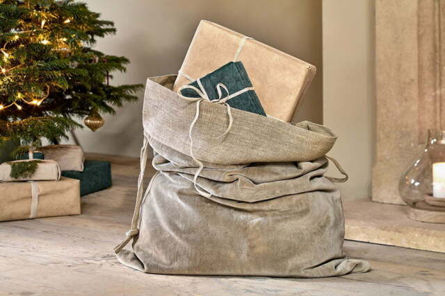 nkuku Karru Cotton Velvet Sack - Christmas Decorations - One Size - Light Grey