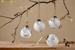 nkuku Lohara Baubles Set Of 4 - Christmas Decorations - White
