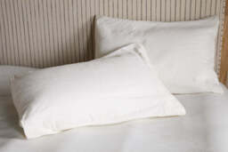 nkuku Cela Hemp & Cotton Housewife Pillowcases Set Of 2 - Textiles - Natural