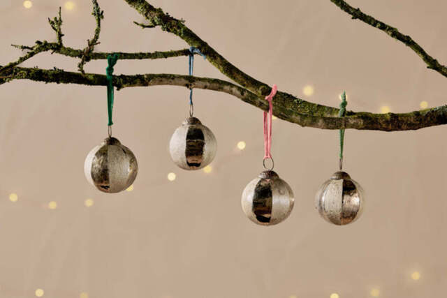 nkuku Zuri Baubles Set Of 4 - Christmas Decorations - Gold