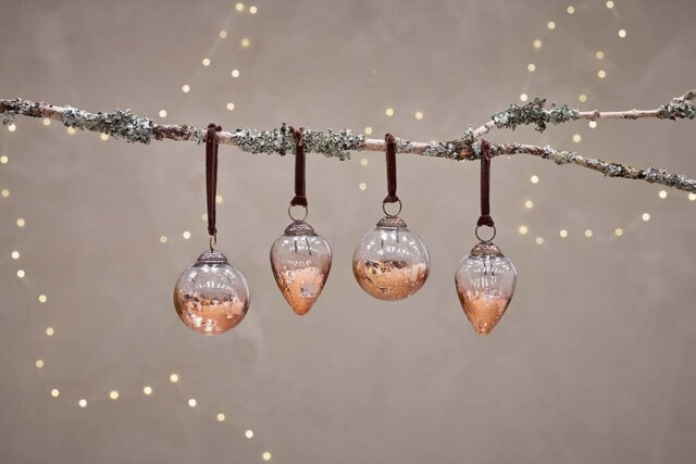 nkuku Nevasa Baubles Set Of 4 - Christmas Decorations - Clear/Antique Copper