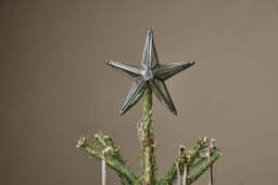 nkuku Bakara Star Tree Topper - Christmas Decorations - One Size - Antique Silver