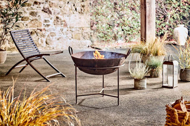 nkuku Reclaimed Iron Kadai With Grill - Garden - Medium