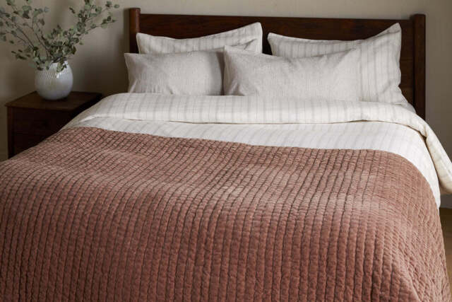 nkuku Nidra Velvet & Linen Bed Quilt - Textiles - Rust - 220 x 240 cm