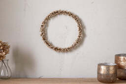 nkuku Tanu Mango Wood Beaded Wreath - Christmas Decorations - One Size - Brass & Natural