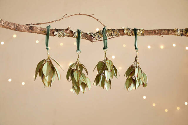 nkuku Geeti Baubles Set Of 4 - Christmas Decorations - Soft Green