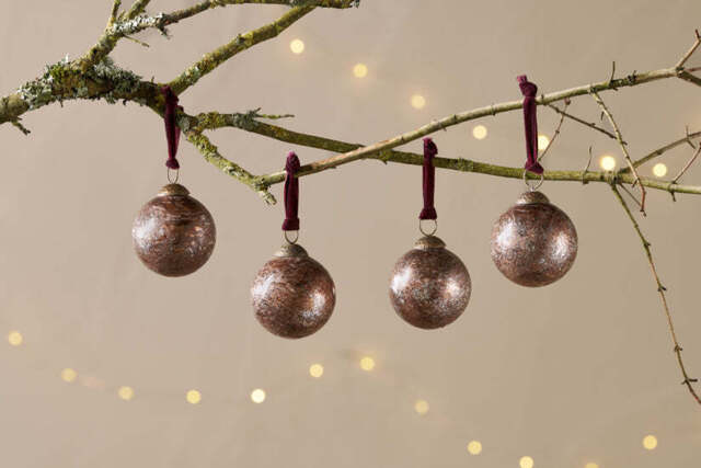 nkuku Darya Baubles Set Of 4 - Christmas Decorations - Antique Burgundy