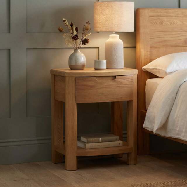 Somerton Curved Solid Oak 1 Drawer Bedside Chest
