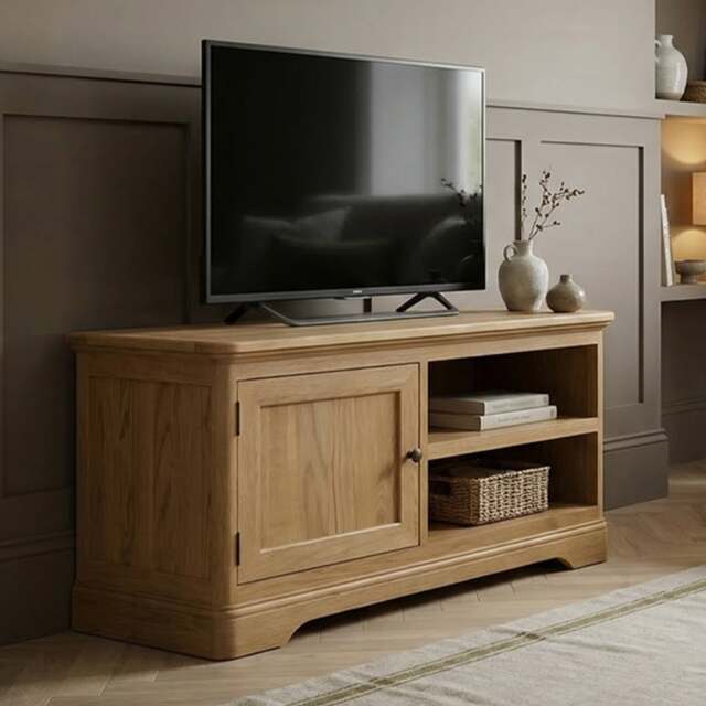 Cambridge Solid Oak Small TV Cabinet