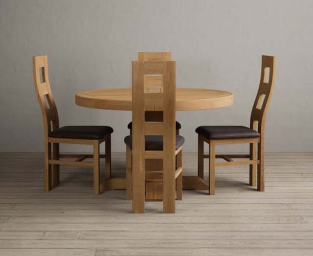 Extending Helmsley Solid Oak Pedestal Dining Table with 4 Brown Natural Chairs