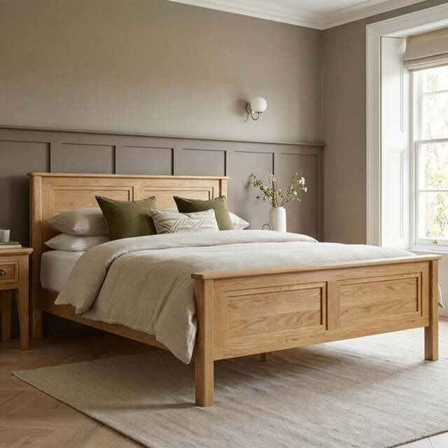 Cambridge Solid Oak Kingsize Bed