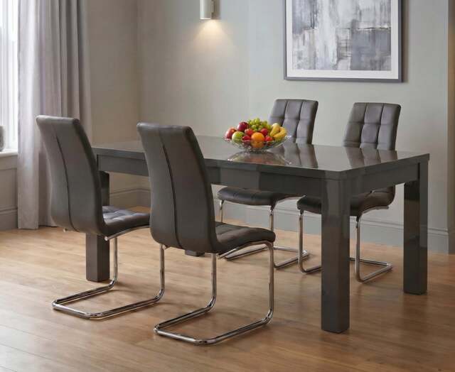 Extending Seattle Dark Grey Gloss 160-220cm Dining Table with 4 Grey Vigo Chairs