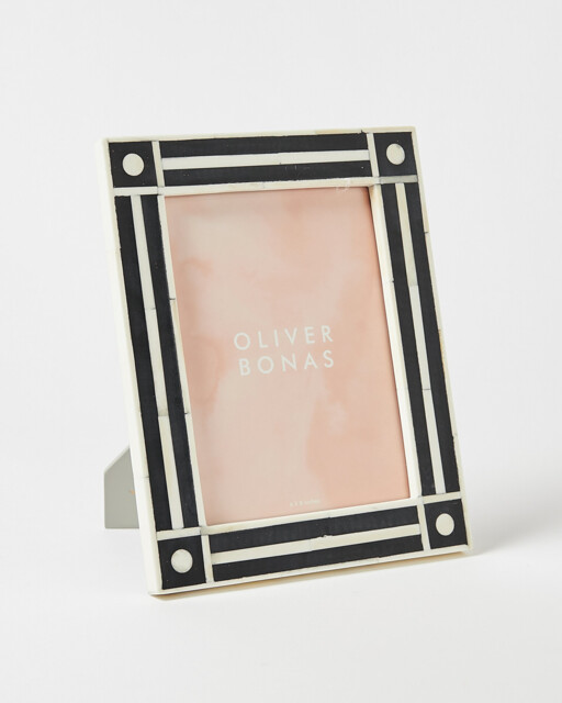 "Ivy Monochrome Photo Frame 6x8"""
