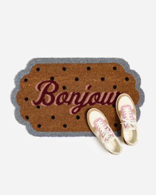Bonjour Spot Scalloped Doormat