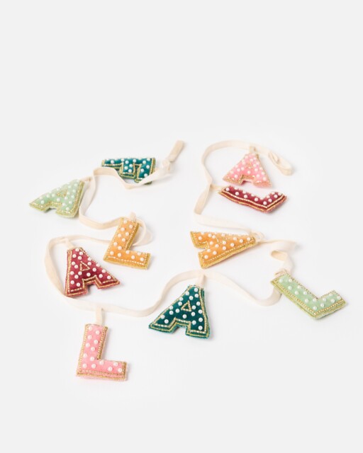 Fa La La Embellished Christmas Garland