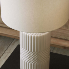 Olivia's Merida Tall Geo Textured Ceramic Table Lamp in White - thumbnail 3