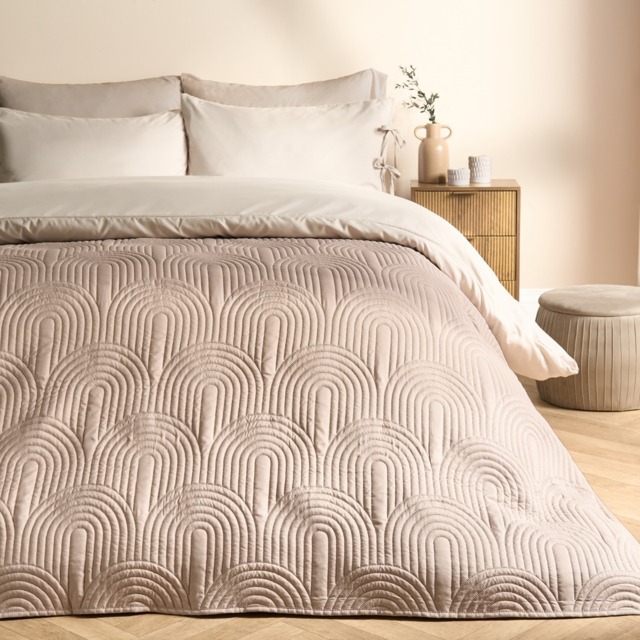 OHS Arches Quilted Throw - Natural - image 1