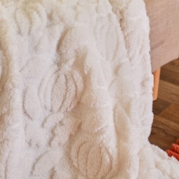 OHS Tufted Pumpkin Fleece Throw - Cream - thumbnail 2