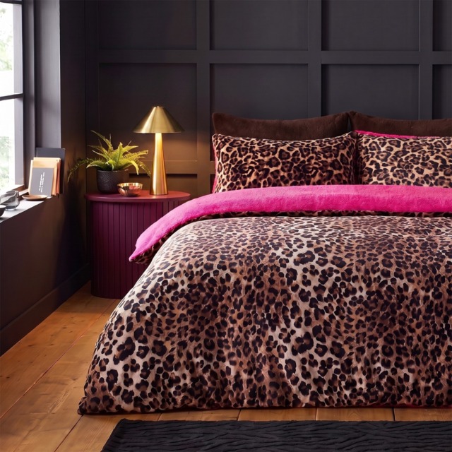 OHS Leopard Print Duvet Set, Natural/Hot Pink - Double - image 1