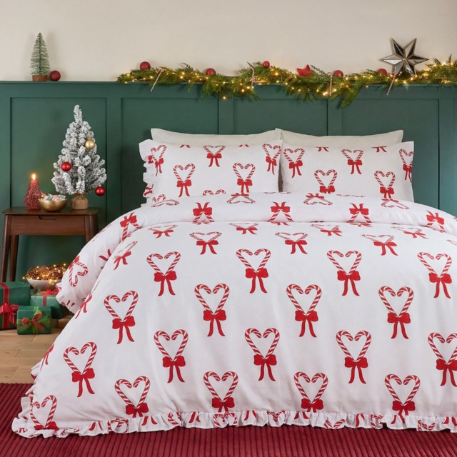OHS Candy Cane Heart Print Frill Edge Duvet Cover Set, White/Red - Double - image 1