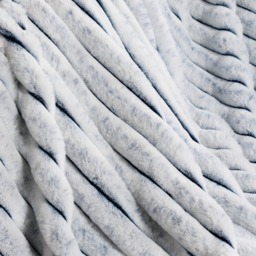 OHS Two Tone Faux Fur Thick Ribbed Throw - Navy/White - thumbnail 2
