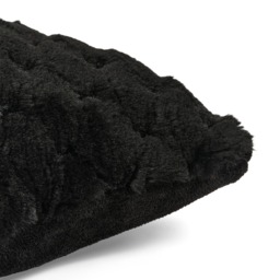 OHS Jumbo Waffle Fur Cushion Cover, Black - 45 x 45cm - thumbnail 5