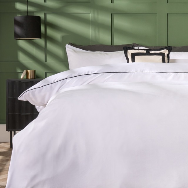 OHS Piped Edge Duvet Set, Black/White - Double - image 1