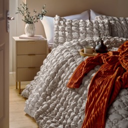 OHS Quilted Seersucker Duvet Cover Set, Natural - Super King - thumbnail 2