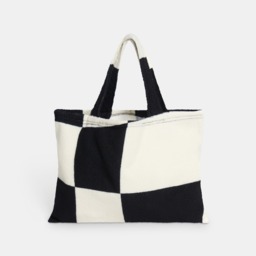 OHS Checkerboard Print Beach Towel in a Bag - Monochrome - thumbnail 5