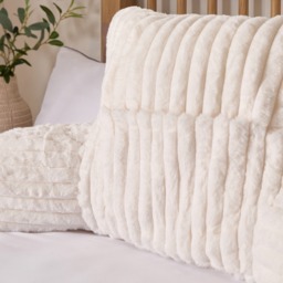 OHS Ribbed Faux Fur Cuddle Cushion with Heatable Pocket - Cream - thumbnail 3