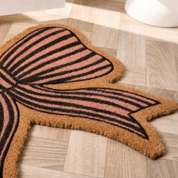 OHS Bow Shaped Coir Mat - Natural/Pink - thumbnail 2