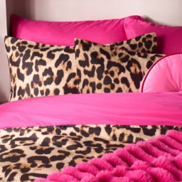 OHS Leopard Print Reversible Duvet Cover Set, Natural/Hot Pink -  King - thumbnail 4
