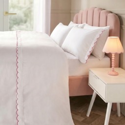 OHS Scallop Edge Contrast Duvet Cover Set, White/Hot Pink - Double - thumbnail 2