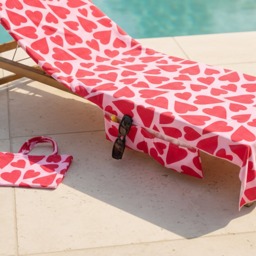 OHS Heart Print Beach Towel in a Bag - Pink/Red - thumbnail 3