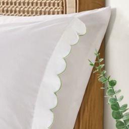 OHS Scallop Edge Contrast Duvet Cover Set, White/Sage - King - thumbnail 3