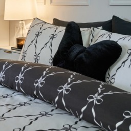 OHS Bow Ribbon Print Reversible Duvet Cover Set, Monochrome - King - thumbnail 3