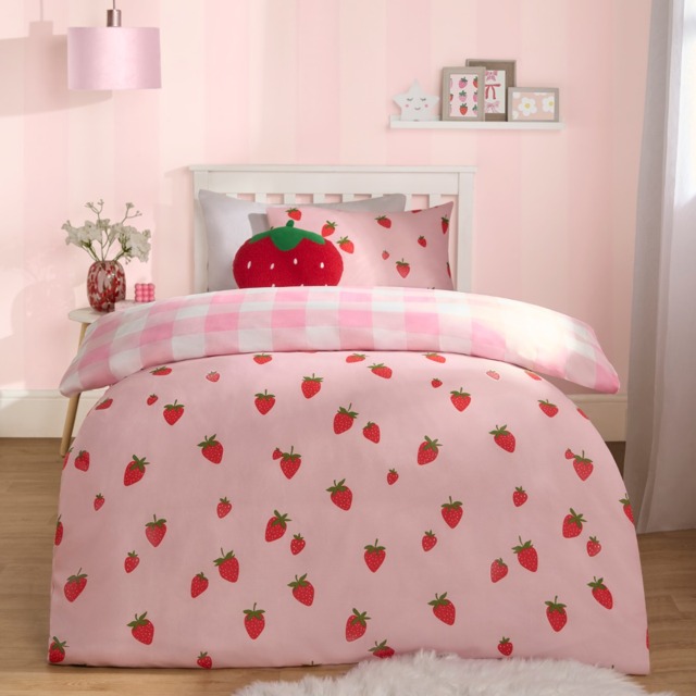 OHS Reversible Strawberry Gingham Duvet Set, Pink - Single - image 1