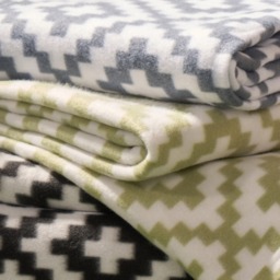 OHS Geometric Tile Print Fleece Throw - Monochrome - thumbnail 4
