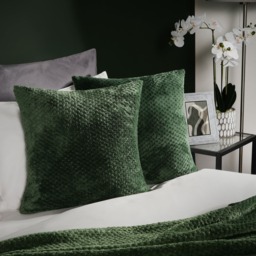 OHS 2 Pack Waffle Fleece Cushion Covers, Forest Green - 45 x 45cm