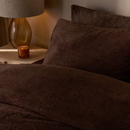 OHS Teddy Fleece Pillowcases - Chocolate - thumbnail 2