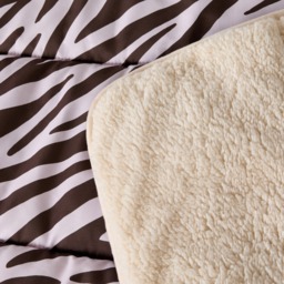 OHS Zebra Print Coverless Reversible 10.5 Tog Duvet Set, Natural/Cream- Double - thumbnail 3