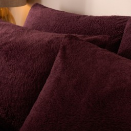 OHS Teddy Fleece Pillowcases - Burgundy - thumbnail 2