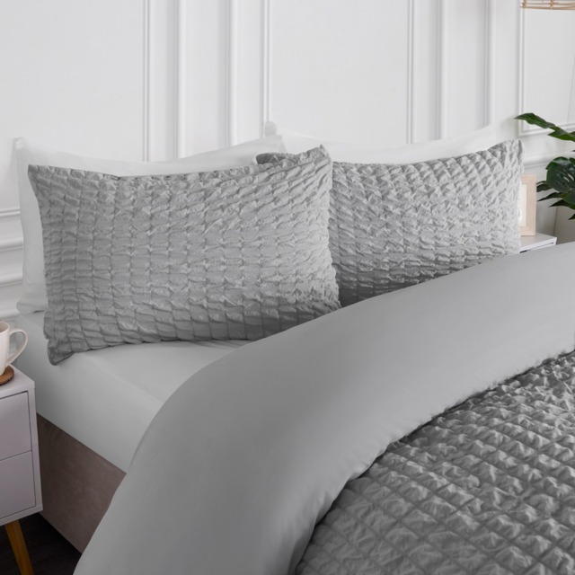 OHS Geometric Seersucker Duvet Set, Silver - Double - image 1